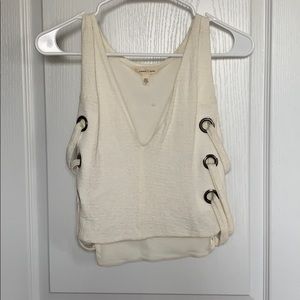Off white v neck tank